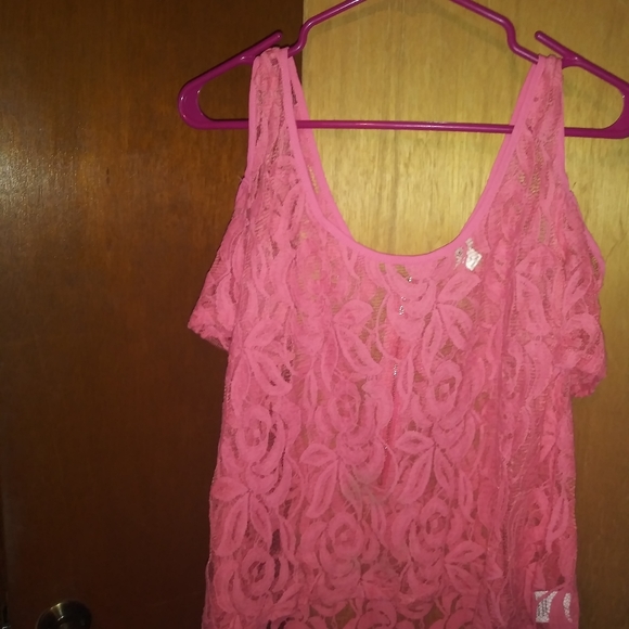 Top - Picture 2 of 2